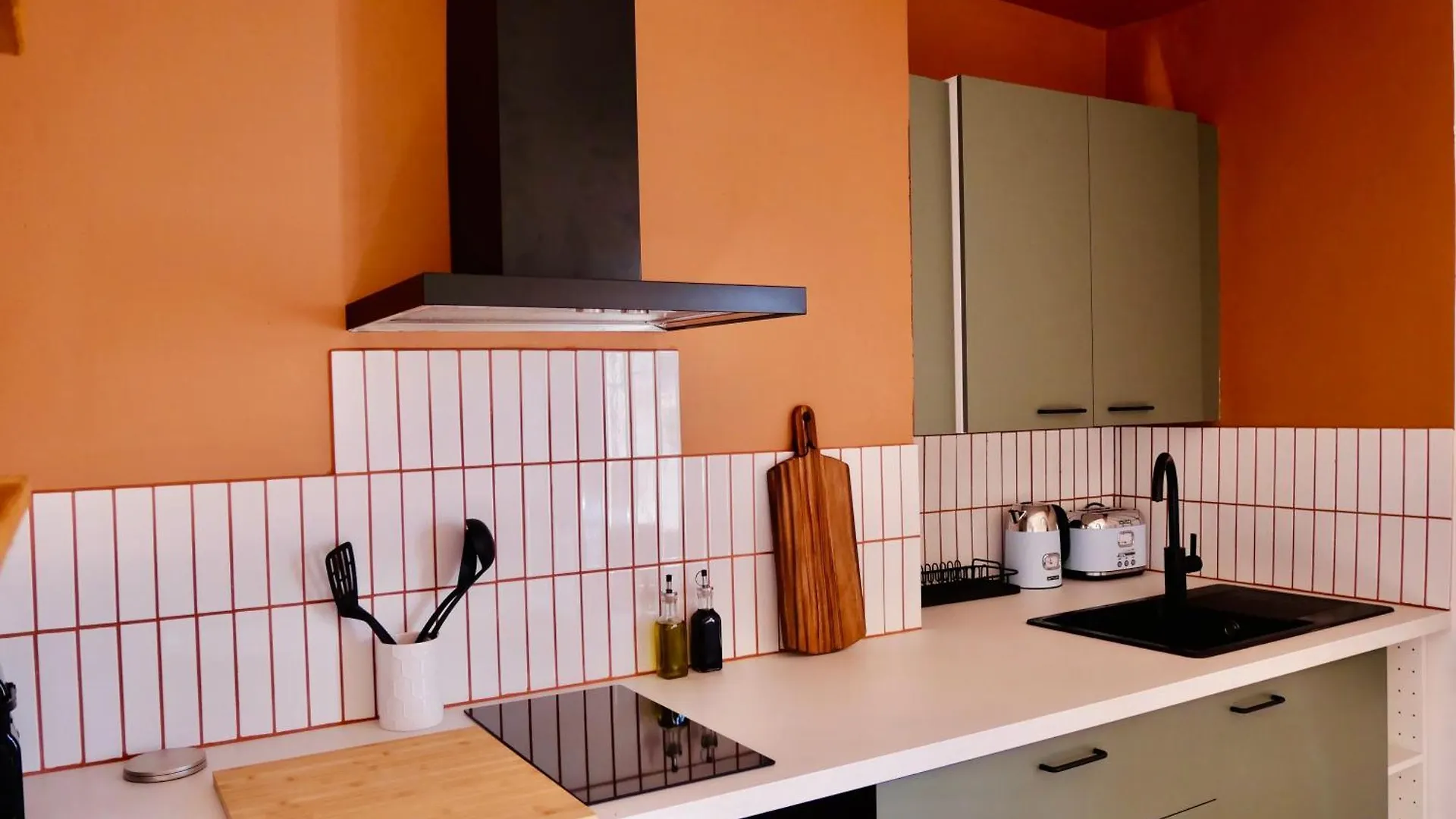 Appartement Clim Wifi Tendance Avignon 0*,  France